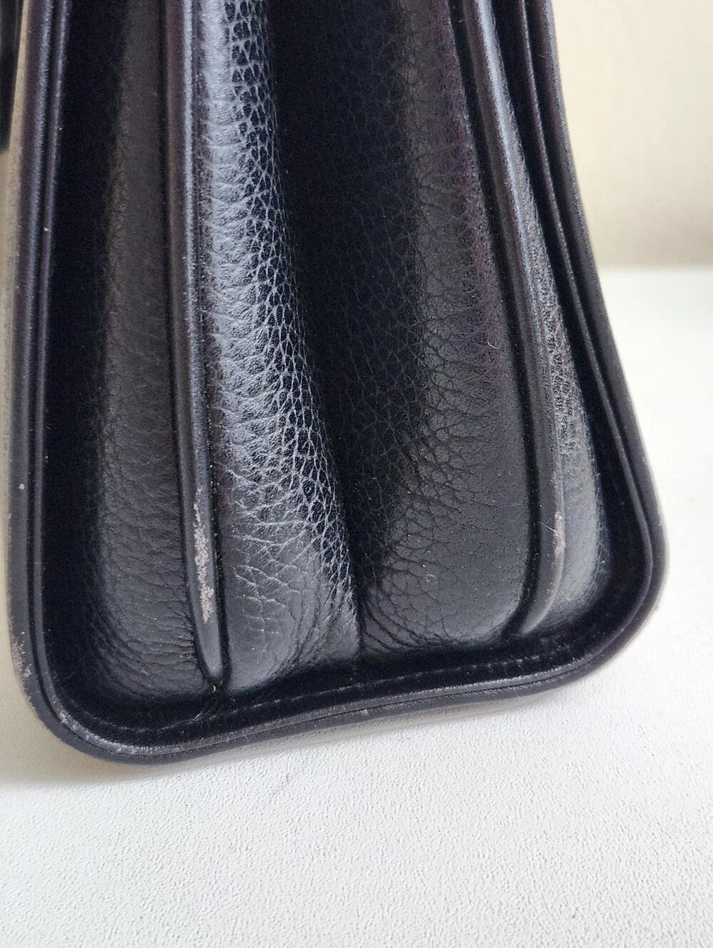 Classic Black Leather Top-Handle Women’s Bag